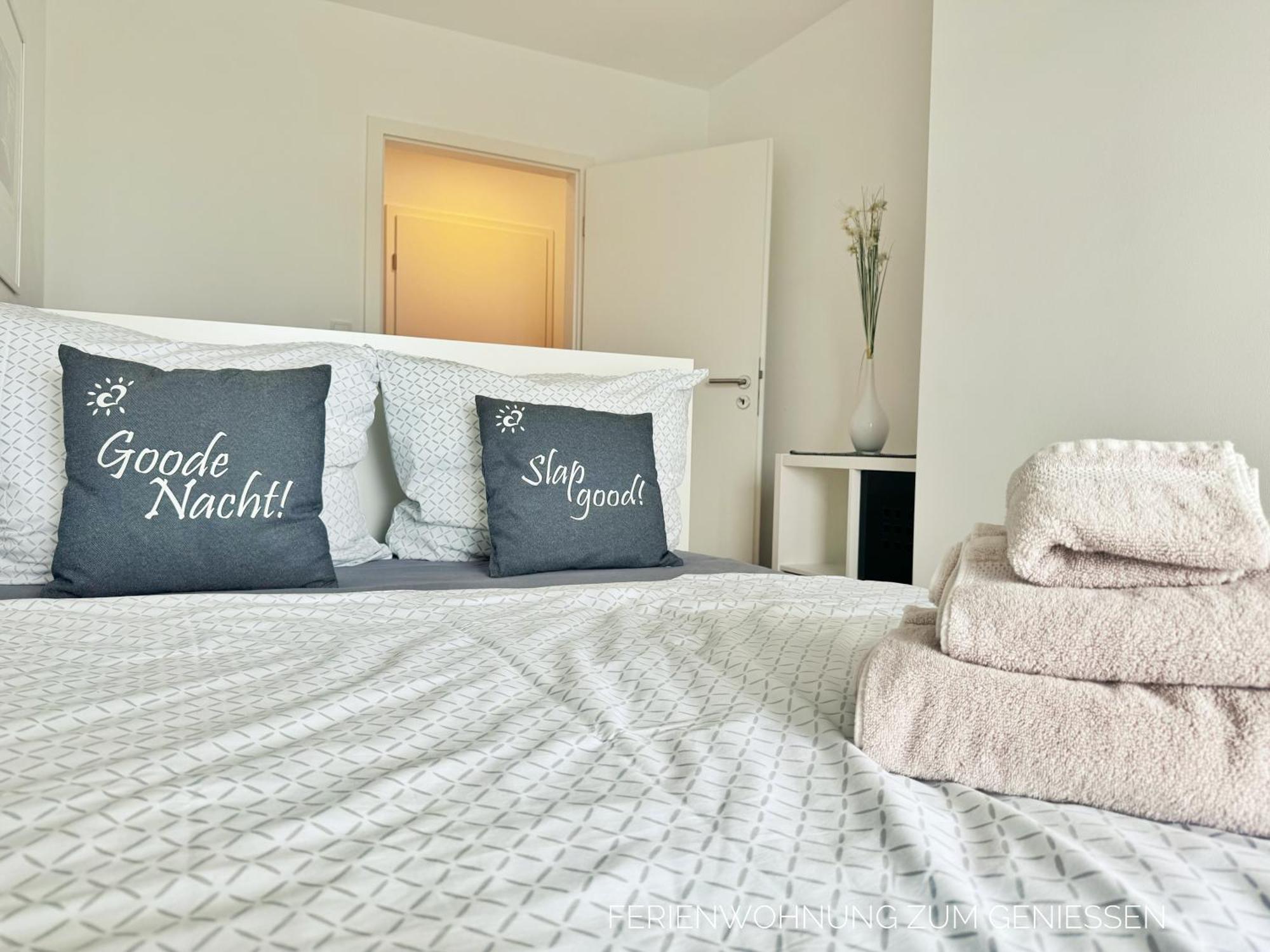 Nordseeklima Direkt Hinter Der Balkontuer Ferienwohnung De Twargbutt โดรุมนอยเฟลด์ ภายนอก รูปภาพ